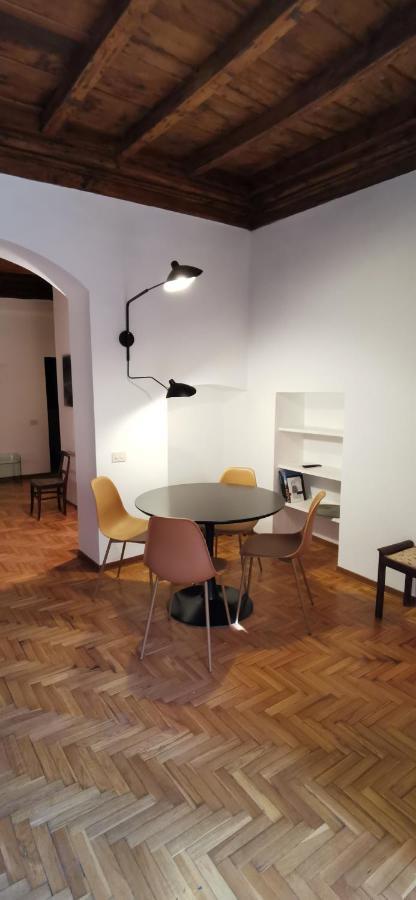 Enchanting Apartment With Patio, Lungarno Firenze Exterior foto
