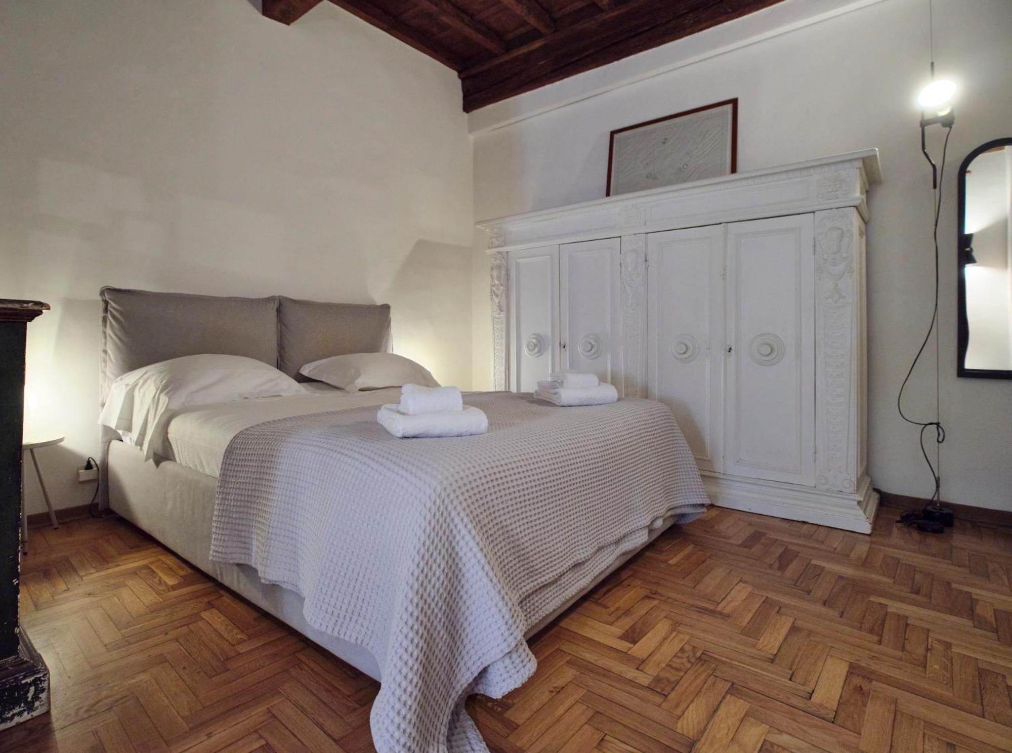 Enchanting Apartment With Patio, Lungarno Firenze Exterior foto